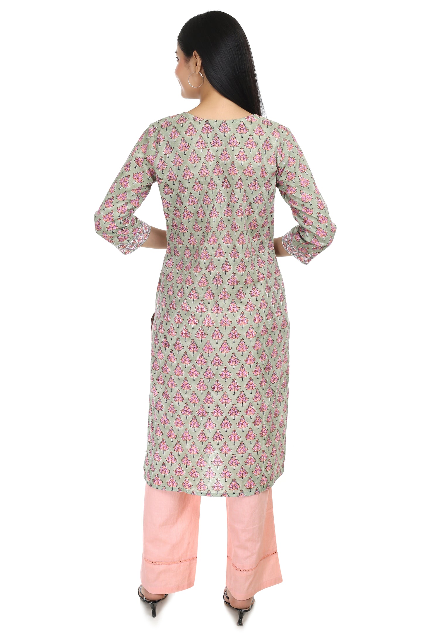 Aadya, Hand blocked straight fit kurta