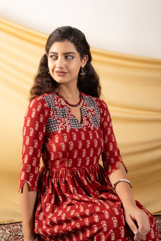 Surkh, handcrafted Bagh-printe dress with both side pocket.