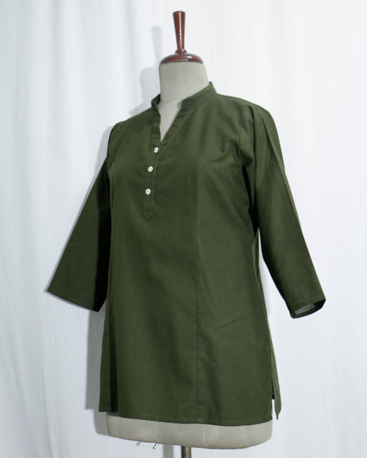 Lilen Short Kurta with Kurta Patti & Shell Buttons