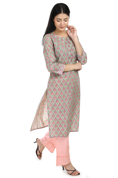 Aadya, Hand blocked straight fit kurta