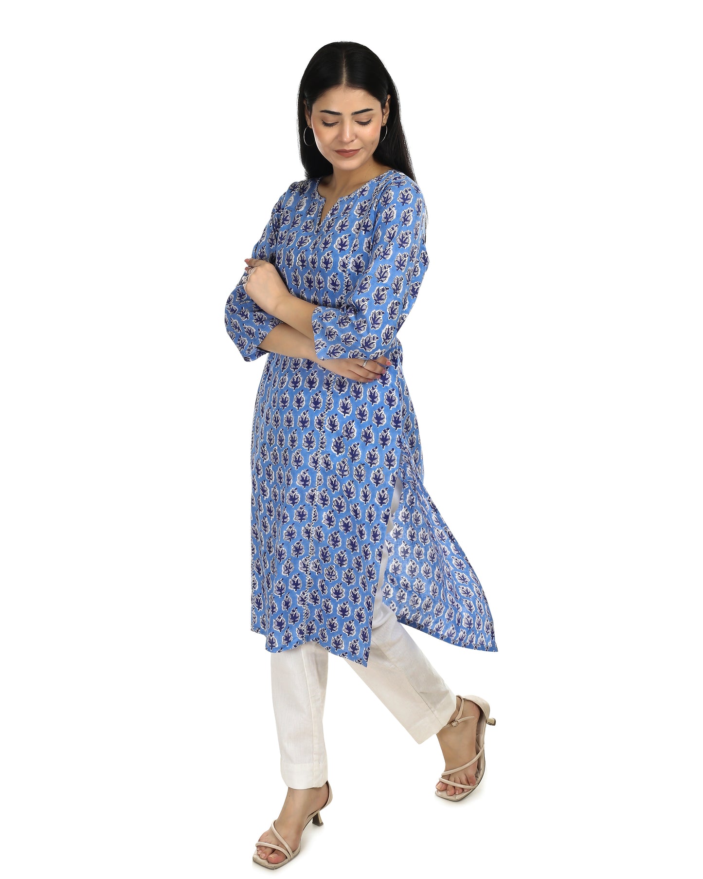 Sky blue handblocked straight fit kurta, with round v neck &  princess  cut
