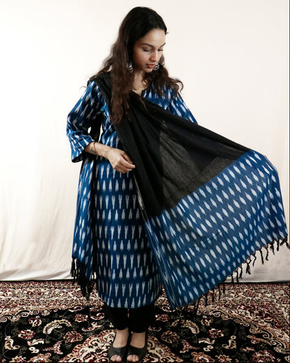 Blue Mirage Ikat Suit Set – Blue kurta with black pant & shaded dupatta (blue-black)