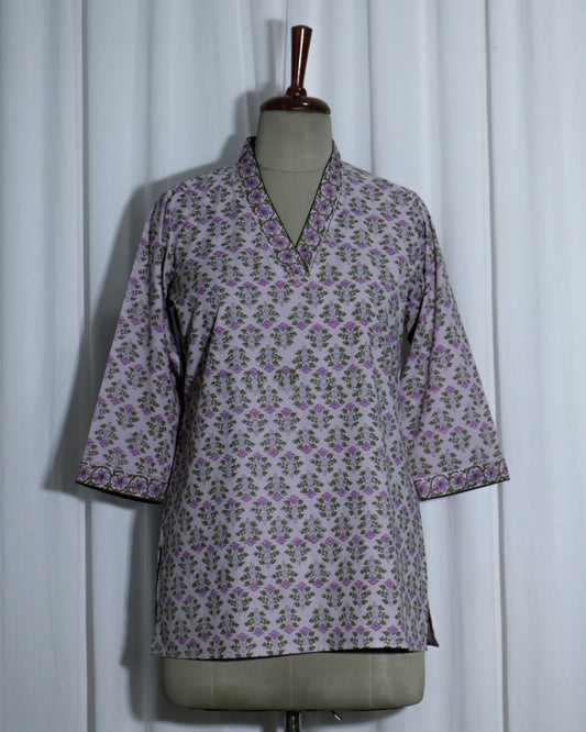 Sanganeri Handblock Printed Short Kurti – Halter Neck, 3/4th Sleeves