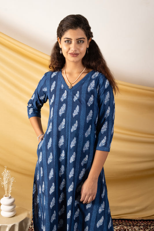 Indigo Dabu Handblocked A-Line Kurta, both side pocket