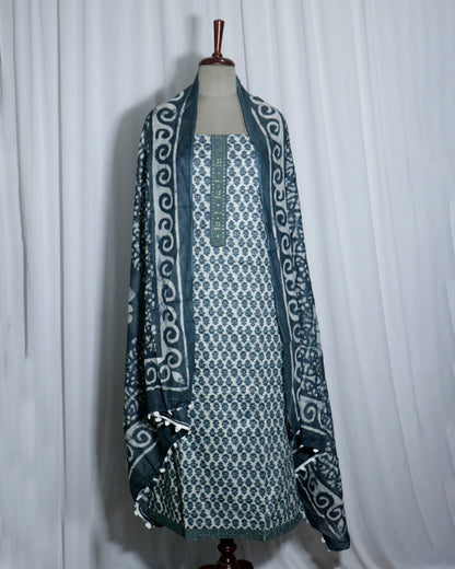 Floral printed cotton Unstitched 3 Piece Suit Set – Grey color