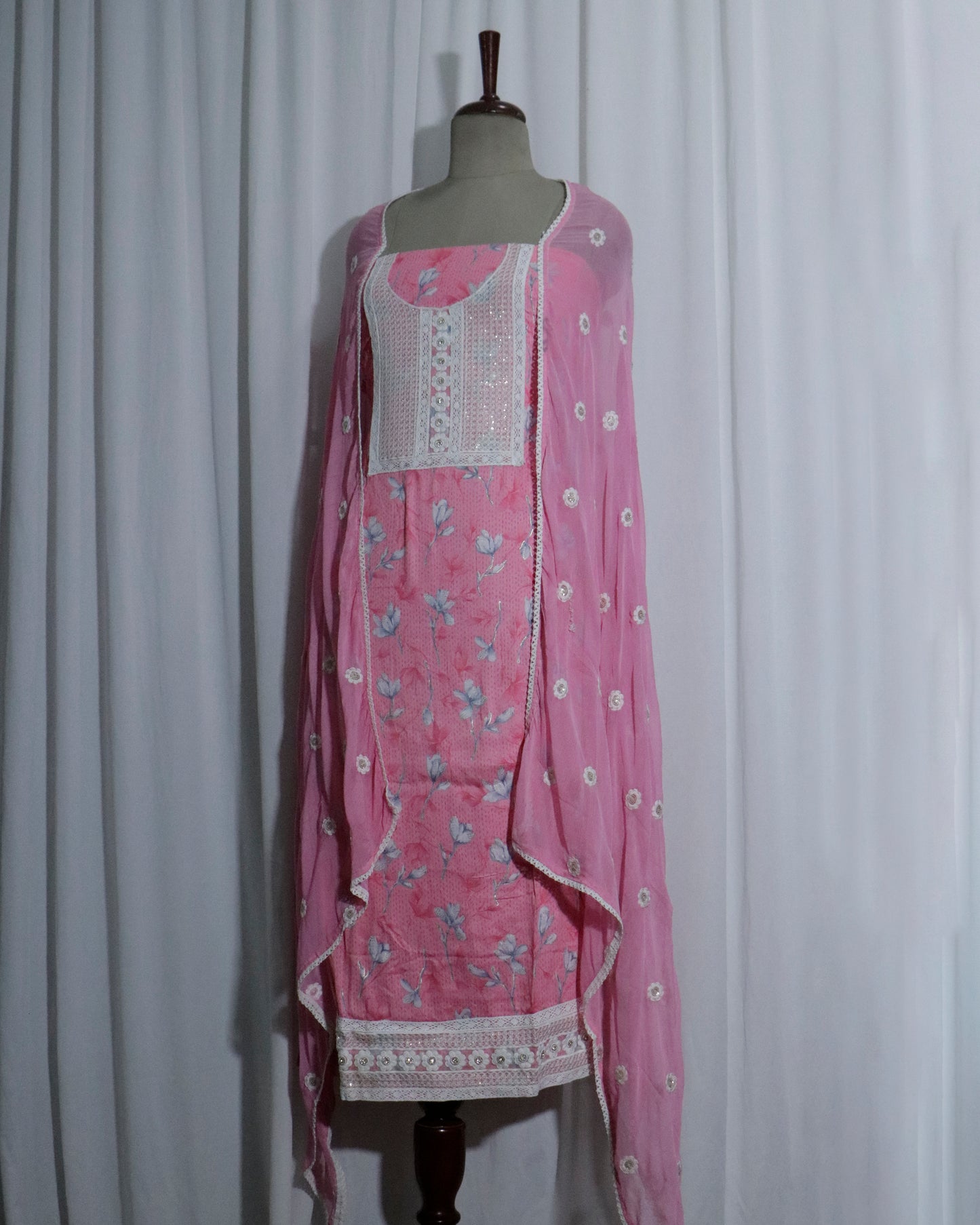 Baby pink chiffon dupatta 3 piece suit set