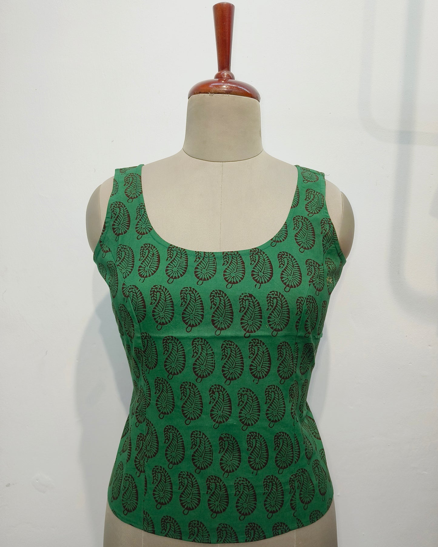 Black ambi cotton crop top