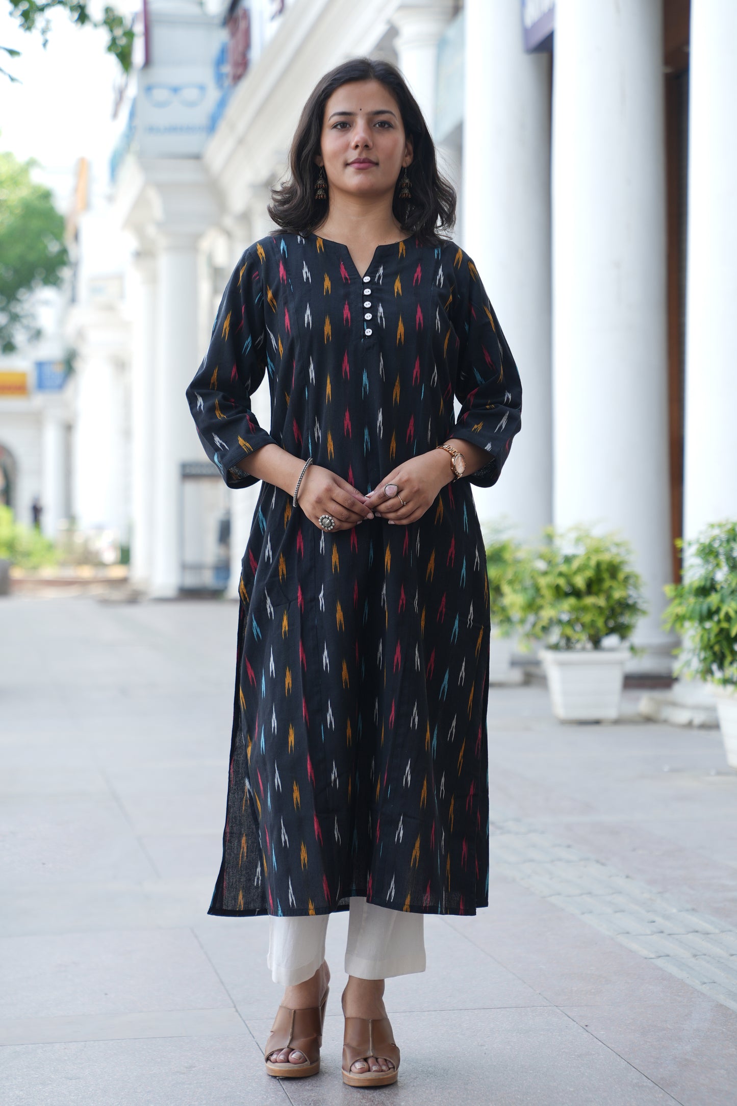 Handloom Black Ikat Straight Kurta for Women – Multicolor Woven Cotton Kurta
