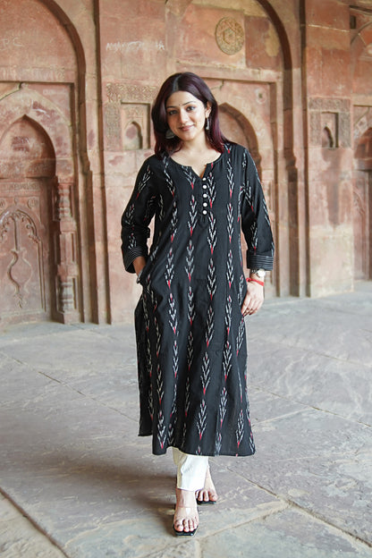 Black Ikat Handwoven Straight Fit Kurta with Thread Work & Shell Buttons