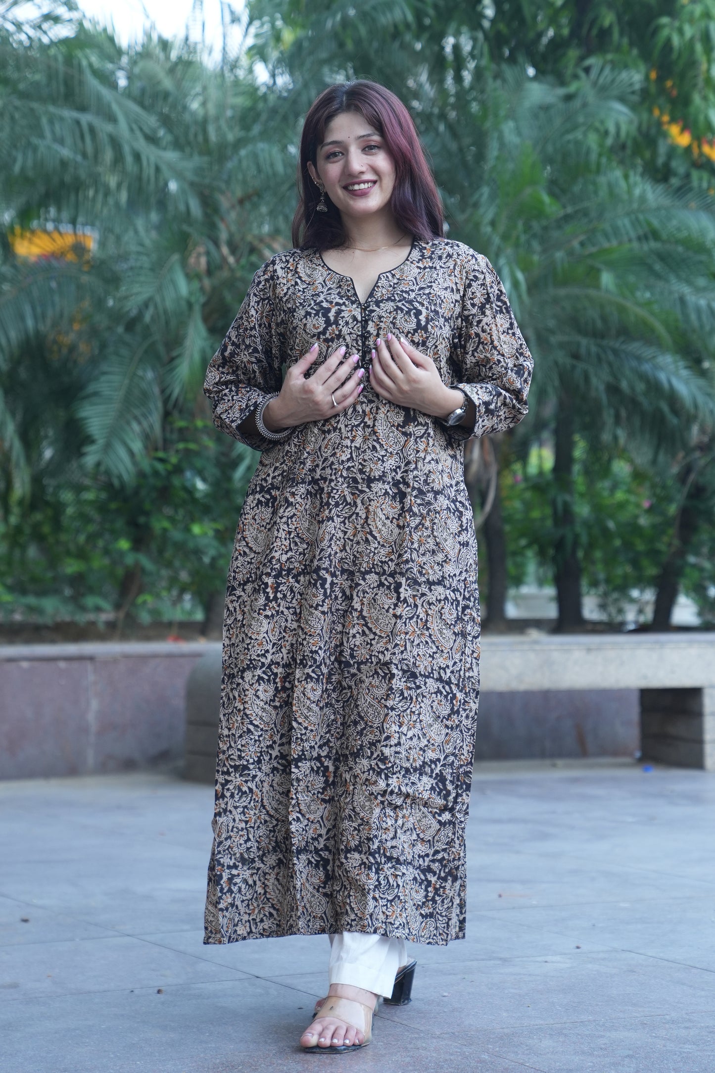 Beige Paisley Handprinted Kalamkari Kurta