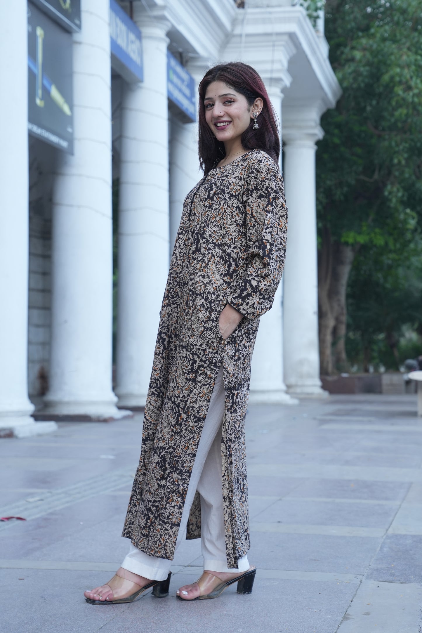 Beige Paisley Handprinted Kalamkari Kurta