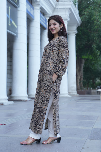Beige Paisley Handprinted Kalamkari Kurta