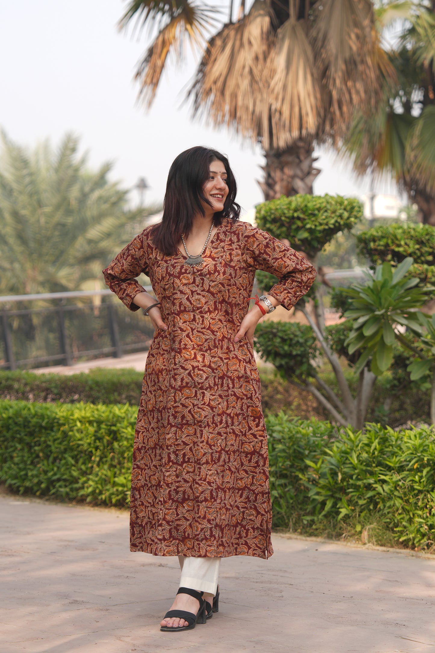 “Handcrafted Kalamkari A-Line Cotton Kurta – Flowy Fit & Traditional Print”