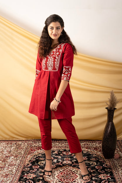 Adaa, Maroon lilen Co-Ord set