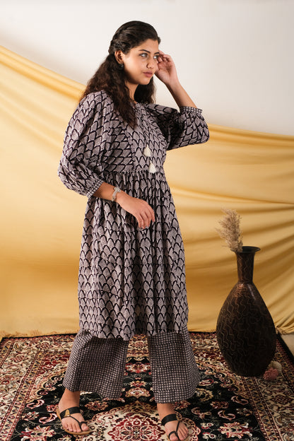 Ruhani, black and white bagh printed cotton co-ord set