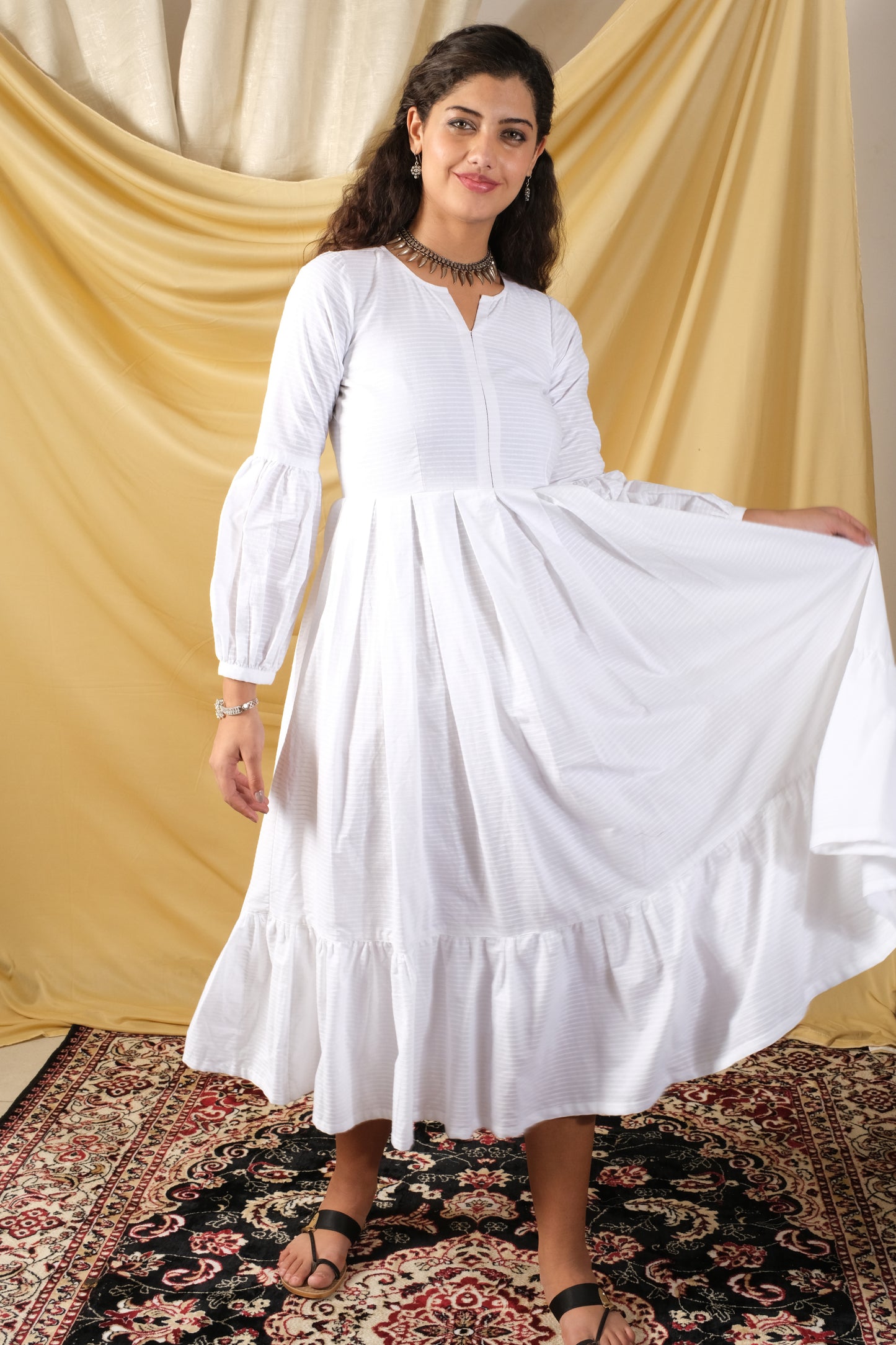 Noor, white cotton flared dress