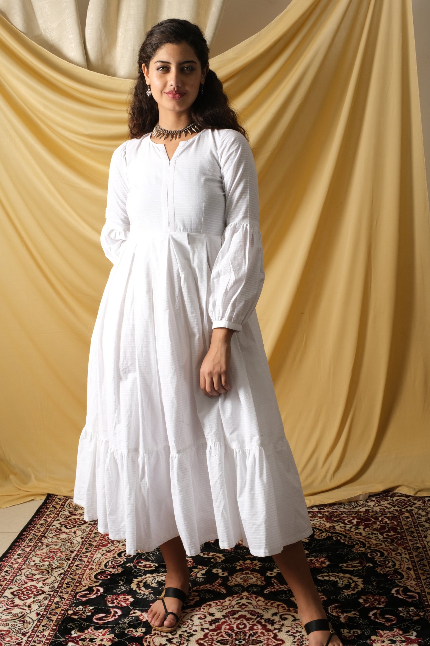 Noor, white cotton flared dress