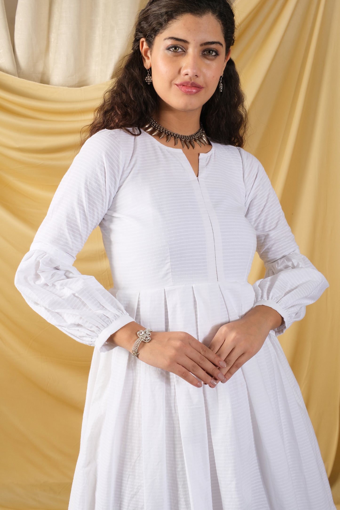 Noor, white cotton flared dress