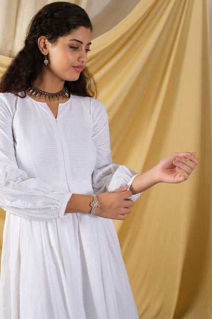 Noor, white cotton flared dress