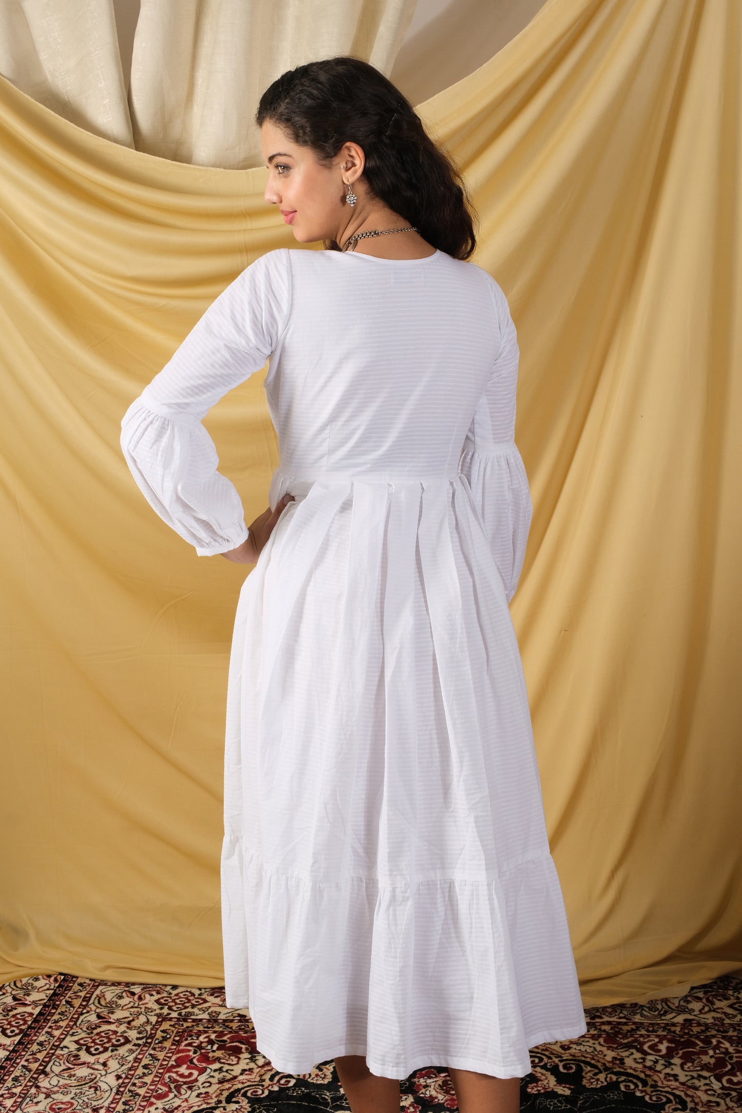 Noor, white cotton flared dress