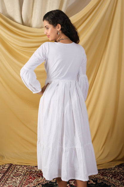 Noor, white cotton flared dress