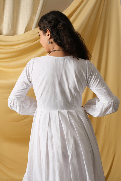 Noor, white cotton flared dress