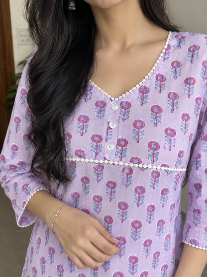 Lilac Handblock Printed Cotton Straight Fit Kurta with Crochet Lace & Side Pockets