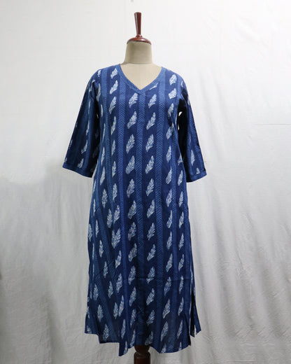Indigo Dabu Handblocked A-Line Kurta, both side pocket