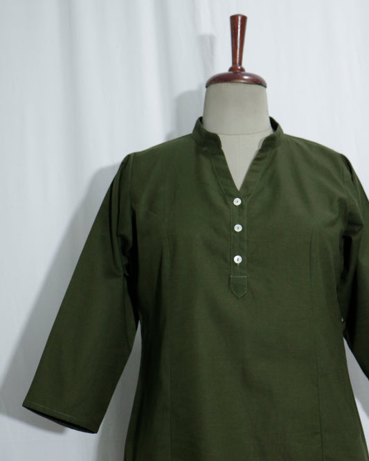 Lilen Short Kurta with Kurta Patti & Shell Buttons
