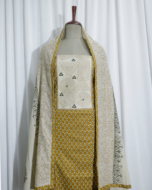 Cotton 3 piece suit set with Applique Cut Work on Bottom