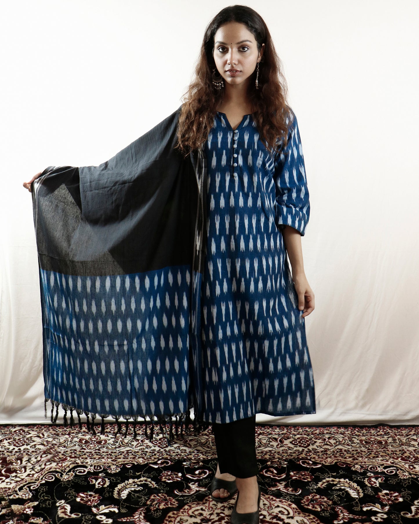 Blue Mirage Ikat Suit Set – Blue kurta with black pant & shaded dupatta (blue-black)