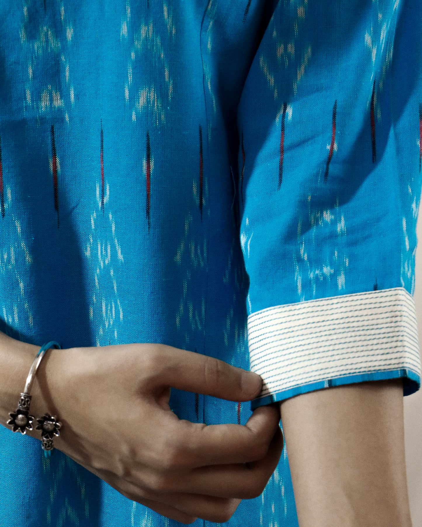 Sky Whisper Ikat Suit Set – Sky blue kurta with cream pant & shaded dupatta (cream-sky)