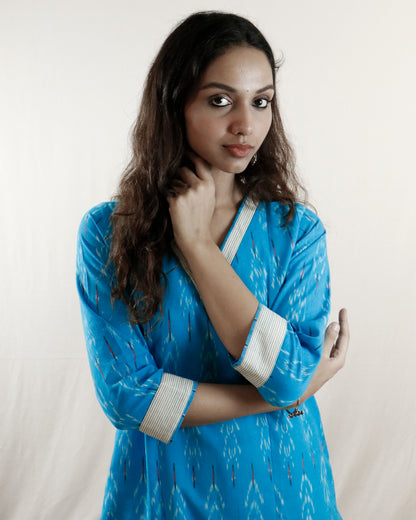 Sky Whisper Ikat Suit Set – Sky blue kurta with cream pant & shaded dupatta (cream-sky)