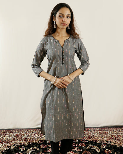 Grey Aura Ikat Suit Set – Grey kurta with black pant & shaded dupatta (grey-black)