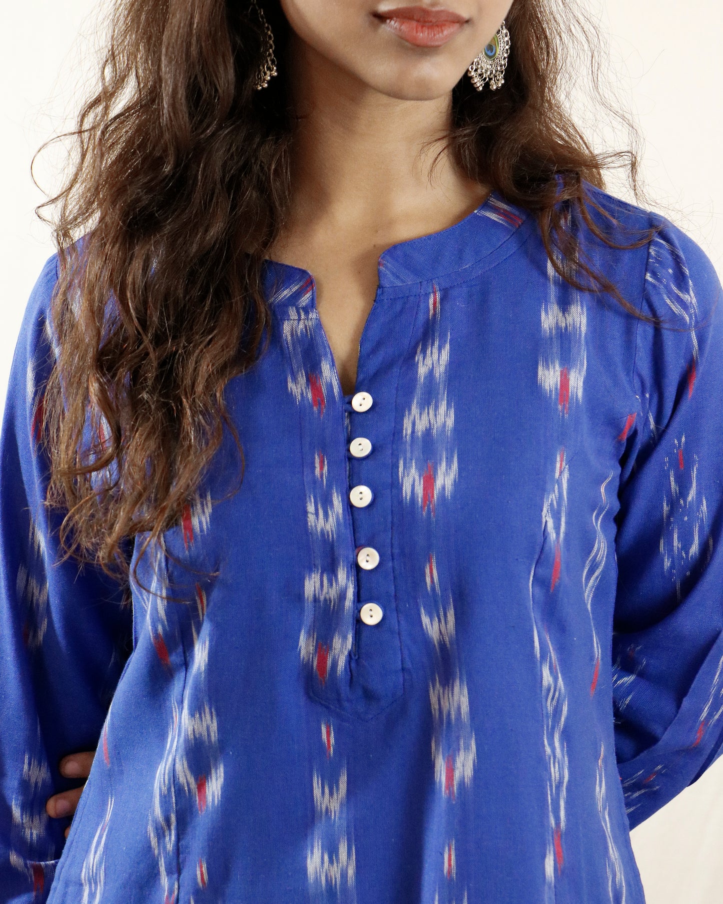 Neel Tara Handwoven Ikat A Line Kurta- both side pocket